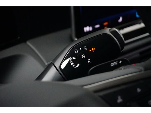 Volkswagen Tiguan 1.5 eTSI 150 pk Life 7-DSG | Achteruitrijcamera | Wegklapbare trekhaak | Stoel/stuur verwarming | ActivLease financial lease