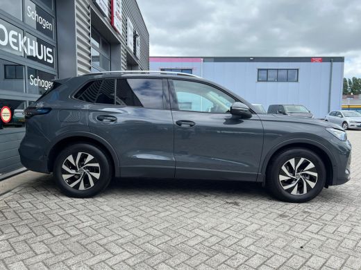 Volkswagen Tiguan 1.5 eTSI 150 pk Life 7-DSG | Achteruitrijcamera | Wegklapbare trekhaak | Stoel/stuur verwarming | ActivLease financial lease