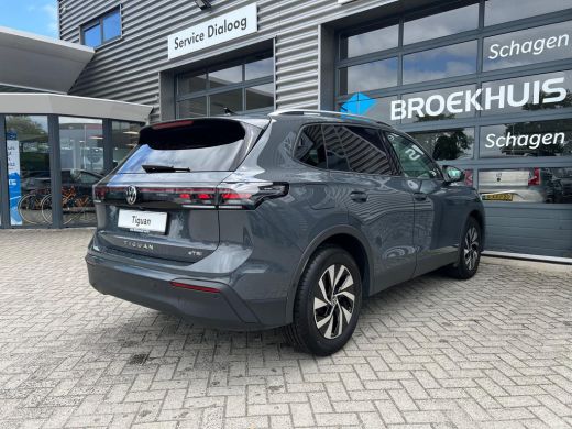 Volkswagen Tiguan 1.5 eTSI 150 pk Life 7-DSG | Achteruitrijcamera | Wegklapbare trekhaak | Stoel/stuur verwarming | ActivLease financial lease