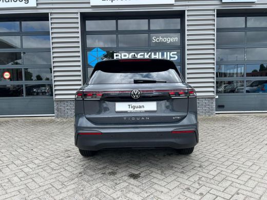 Volkswagen Tiguan 1.5 eTSI 150 pk Life 7-DSG | Achteruitrijcamera | Wegklapbare trekhaak | Stoel/stuur verwarming | ActivLease financial lease