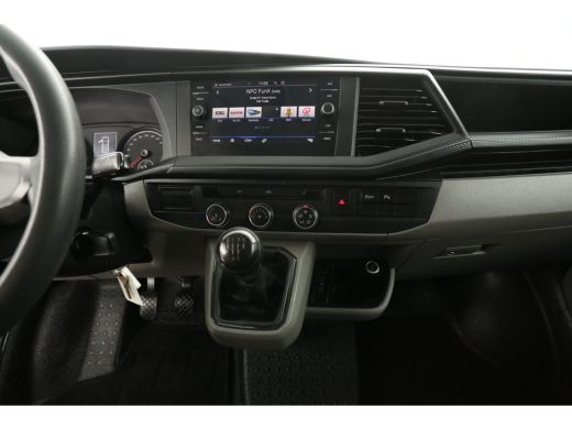 Volkswagen Transporter 2.0 TDI L1H1 | 140PK | Airco | Cruise | Carplay | Navigatie | 3 Persoons | PDC | Imperiaal | Trek... ActivLease financial lease