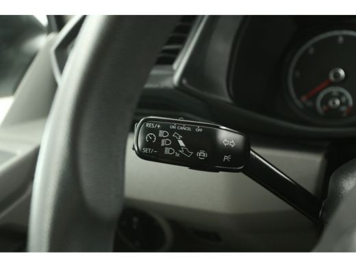 Volkswagen Transporter 2.0 TDI L1H1 | 140PK | Airco | Cruise | Carplay | Navigatie | 3 Persoons | PDC | Imperiaal | Trek... ActivLease financial lease