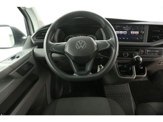 Volkswagen Transporter 2.0 TDI L1H1 | 140PK | Airco | Cruise | Carplay | Navigatie | 3 Persoons | PDC | Imperiaal | Trek... ActivLease financial lease