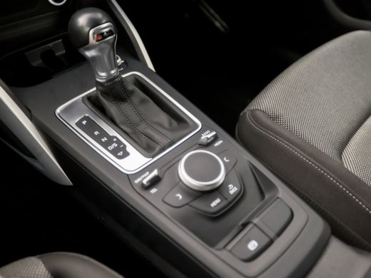 Audi Q2 30 TFSI Sport Automaat (GROOT NAVI, CLIMATE, STOELVERWARMING, SPORTSTOELEN, LED KOPLAMPEN, CRUISE... ActivLease financial lease