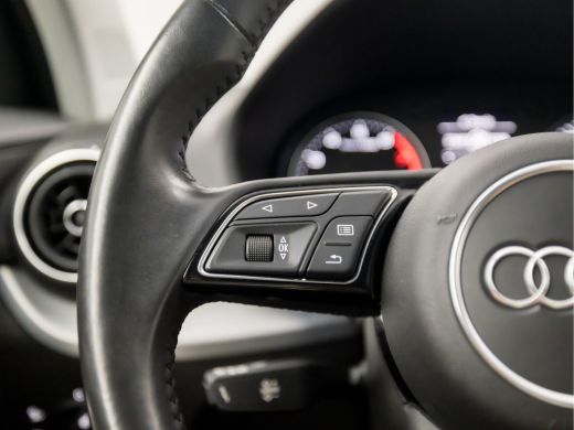 Audi Q2 30 TFSI Sport Automaat (GROOT NAVI, CLIMATE, STOELVERWARMING, SPORTSTOELEN, LED KOPLAMPEN, CRUISE... ActivLease financial lease