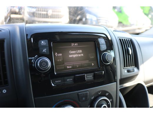 Citroën ë-Jumper Bakwagen met Achterdeuren ActivLease financial lease