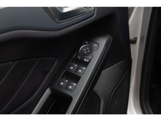 Ford Focus 1.5 EcoBoost Active Business | Trekhaak | Stuur/stoel/voorruitverwarming | Navigatie | Keyless | ... ActivLease financial lease