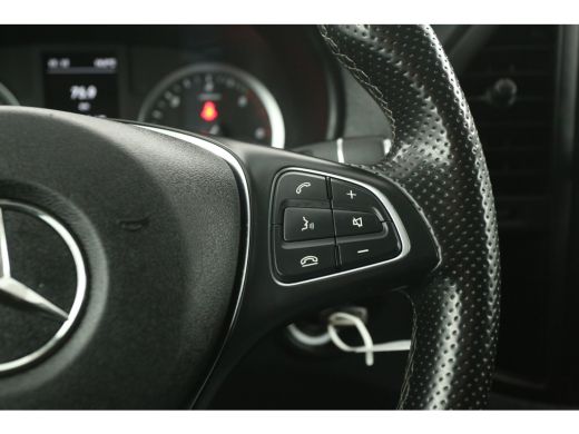 Mercedes-Benz Vito 114 CDI Lang | Automaat | Airco | Camera | Cruise | Navigatie | 3 Persoons | PDC | 18"LMV | Trekhaak ActivLease financial lease