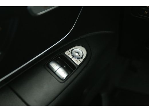 Mercedes-Benz Vito 114 CDI Lang | Automaat | Airco | Camera | Cruise | Navigatie | 3 Persoons | PDC | 18"LMV | Trekhaak ActivLease financial lease