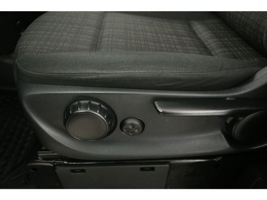 Mercedes-Benz Vito 114 CDI Lang | Automaat | Airco | Camera | Cruise | Navigatie | 3 Persoons | PDC | 18"LMV | Trekhaak ActivLease financial lease