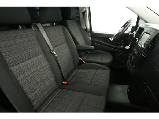 Mercedes-Benz Vito 114 CDI Lang | Automaat | Airco | Camera | Cruise | Navigatie | 3 Persoons | PDC | 18"LMV | Trekhaak ActivLease financial lease