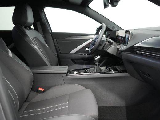 Opel Astra 1.2 Turbo GS 130 pk | Trekhaak | | Apple Carplay/Android Auto|telefoonintegratie premium | Cruise... ActivLease financial lease