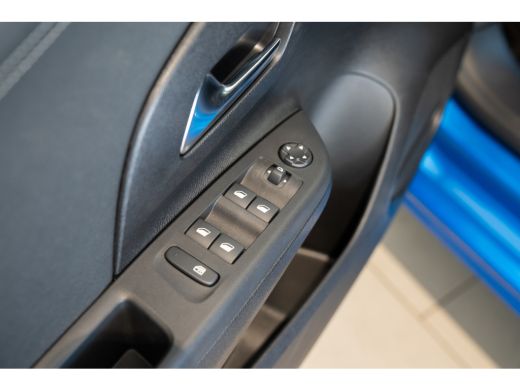 Opel Corsa 1.2 Turbo Hybrid Yes Automaat | Stoel & Stuurverwarming | Apple Carplay & Android Auto | Parkeers... ActivLease financial lease