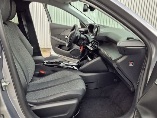 Peugeot 208 Hybrid 100PK e-DCS6 Allure | Automaat| Stoelverwarming | Camera | Navigatie | Apple carplay / And... ActivLease financial lease