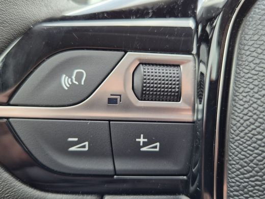 Peugeot 208 Hybrid 100PK e-DCS6 Allure | Automaat| Stoelverwarming | Camera | Navigatie | Apple carplay / And... ActivLease financial lease