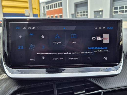 Peugeot 208 Hybrid 100PK e-DCS6 Allure | Automaat| Stoelverwarming | Camera | Navigatie | Apple carplay / And... ActivLease financial lease