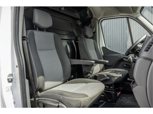 Renault Master T35 dCi 180PK | L3H2 | 3.5T Trekgewicht | Luchtvering | LED | Camera | Navi | Cruise | Airco| PDC... ActivLease financial lease
