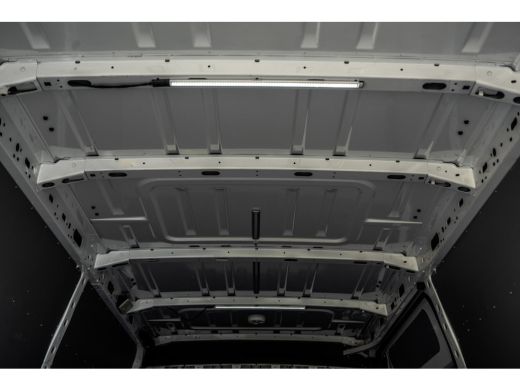 Renault Master T35 dCi 180PK | L3H2 | 3.5T Trekgewicht | Luchtvering | LED | Camera | Navi | Cruise | Airco| PDC... ActivLease financial lease