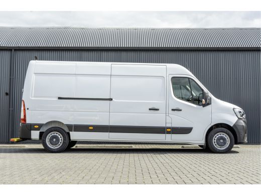 Renault Master T35 dCi 180PK | L3H2 | 3.5T Trekgewicht | Luchtvering | LED | Camera | Navi | Cruise | Airco| PDC... ActivLease financial lease