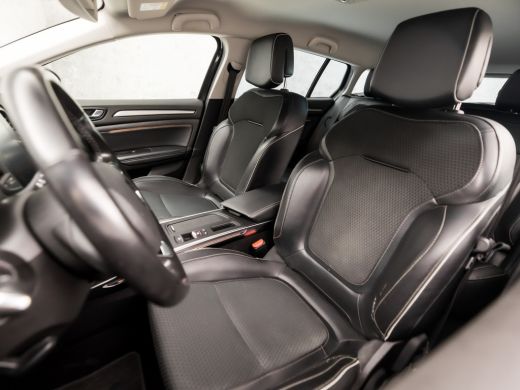 Renault Mégane Estate 1.2 TCe Bose (VIRTUAL COCKPIT, APPLE CARPLAY, GROOT NAVI, CLIMATE, LEDER, BOSE AUDIO, SPORTSTOELE... ActivLease financial lease