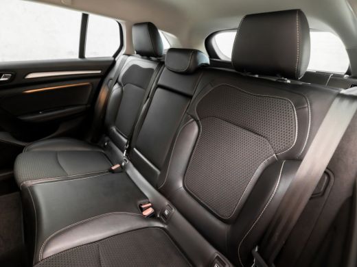 Renault Mégane Estate 1.2 TCe Bose (VIRTUAL COCKPIT, APPLE CARPLAY, GROOT NAVI, CLIMATE, LEDER, BOSE AUDIO, SPORTSTOELE... ActivLease financial lease