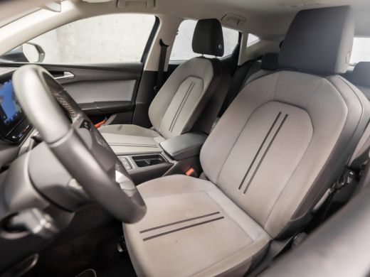 Seat Leon 1.0 TSI Sport (VIRTUAL COCKPIT, APPEL CARPLAY, GROOT NAVI, STUUR/STOELVERWARMING, ADAPTIVE CRUISE... ActivLease financial lease