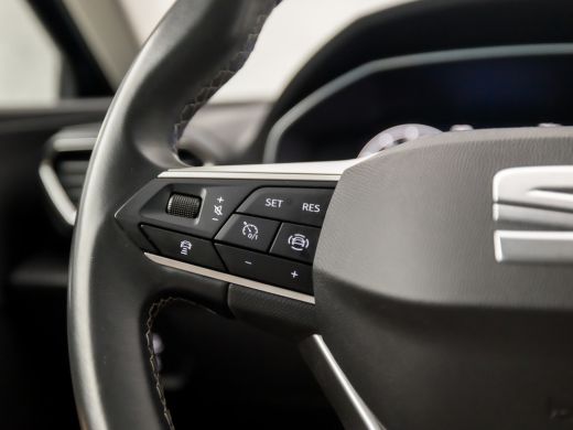 Seat Leon 1.0 TSI Sport (VIRTUAL COCKPIT, APPEL CARPLAY, GROOT NAVI, STUUR/STOELVERWARMING, ADAPTIVE CRUISE... ActivLease financial lease