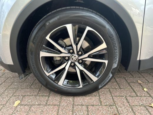 Toyota C-HR 1.8 Hybrid 140 Dynamic Ultimate ActivLease financial lease