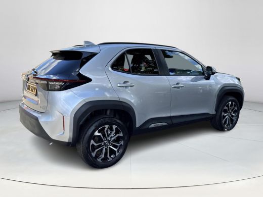 Toyota Yaris Cross 1.5 Hybrid 115 Dynamic Ultimate | 06-10141018 Voor meer informatie ActivLease financial lease