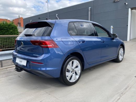 Volkswagen Golf Life Edition eHybrid | 'App-Connect' draadloze smartphone integratie | Achterbank in ongelijke de... ActivLease financial lease
