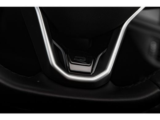 Volkswagen Polo 1.0 TSI DSG R-Line | Panorama Dak | Camera | | Achteruitrijcamera | Elektrisch glazen panorama-dak ActivLease financial lease