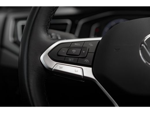 Volkswagen Polo 1.0 TSI DSG R-Line | Panorama Dak | Camera | | Achteruitrijcamera | Elektrisch glazen panorama-dak ActivLease financial lease