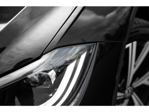 Volkswagen Polo 1.0 TSI DSG R-Line | Panorama Dak | Camera | | Achteruitrijcamera | Elektrisch glazen panorama-dak ActivLease financial lease