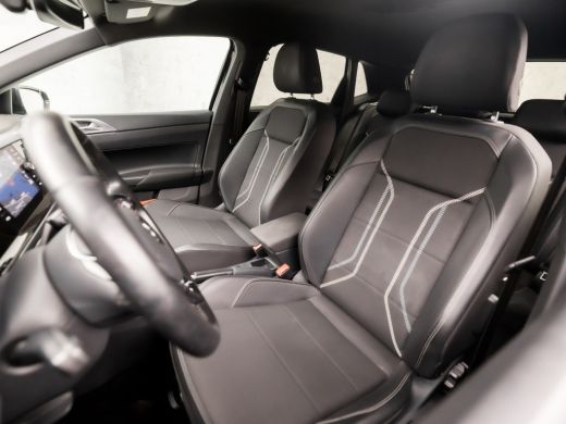 Volkswagen Polo 1.0 TSI R-Line Sport (VIRTUAL COCKPIT, LEDER, APPLE CARPLAY, CLIMATE, ZWART HEMEL, ADAPTIVE CRUIS... ActivLease financial lease