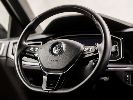 Volkswagen Polo 1.0 TSI R-Line Sport (VIRTUAL COCKPIT, LEDER, APPLE CARPLAY, CLIMATE, ZWART HEMEL, ADAPTIVE CRUIS... ActivLease financial lease