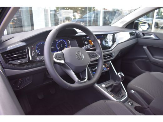 Volkswagen Polo Life Edition | 'App-Connect' draadloze smartphone integratie | Airconditioning automatisch (Clima... ActivLease financial lease
