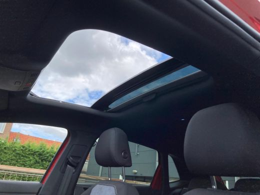 Volkswagen Polo R-Line Edition | 'App-Connect' draadloze smartphone integratie | Achterlichten LED | Afstandscont... ActivLease financial lease