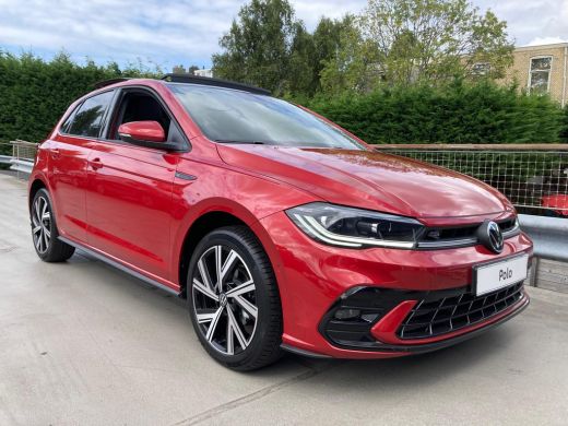 Volkswagen Polo R-Line Edition | 'App-Connect' draadloze smartphone integratie | Achterlichten LED | Afstandscont... ActivLease financial lease