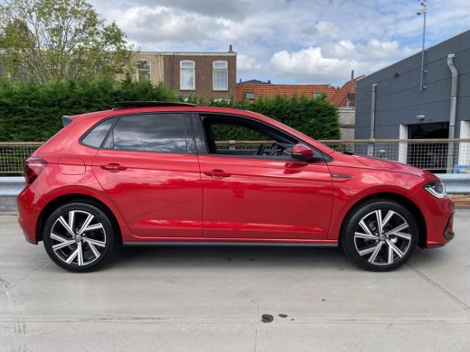 Volkswagen Polo R-Line Edition | 'App-Connect' draadloze smartphone integratie | Achterlichten LED | Afstandscont... ActivLease financial lease