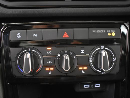 Volkswagen T-Cross Life Edition | 'App-Connect' draadloze smartphone integratie | Achterlichten LED | Afstandscontro... ActivLease financial lease