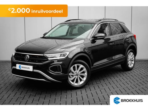 Volkswagen T-Roc Life Edition Inclusief €2000,- inruilvoordeel | 'App-Connect' draadloze smartphone integratie | '... Volkswagen T-Roc Life Edition Inclusief €2000,- inruilvoordeel | 'App-Connect' draadloze smartphone integratie | '...