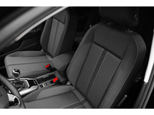 Volkswagen T-Roc Life Edition Inclusief €2000,- inruilvoordeel | 'App-Connect' draadloze smartphone integratie | '... ActivLease financial lease