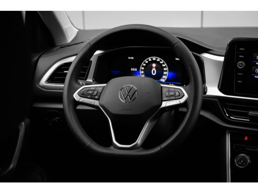 Volkswagen T-Roc Life Edition Inclusief €2000,- inruilvoordeel | 'App-Connect' draadloze smartphone integratie | '... ActivLease financial lease