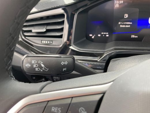 Volkswagen Taigo Life Edition Inclusief €2000,- inruilvoordeel | 'App-Connect' smartphone integratie | 'We Connect... ActivLease financial lease