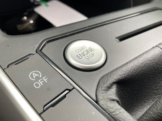 Volkswagen Taigo Life Edition Inclusief €2000,- inruilvoordeel | 'App-Connect' smartphone integratie | 'We Connect... ActivLease financial lease