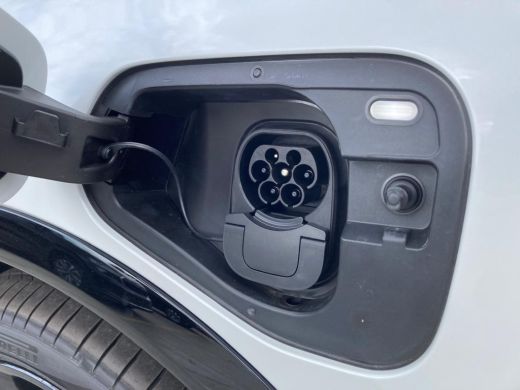 Volkswagen Tiguan R-Line Edition - eHybrid | 'App-Connect' draadloze smartphone integratie | Automatische afstandsr... ActivLease financial lease