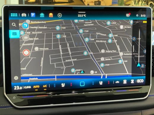Volkswagen Tiguan R-Line Edition - eHybrid | 'App-Connect' draadloze smartphone integratie | Automatische afstandsr... ActivLease financial lease