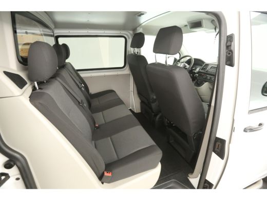 Volkswagen Transporter 2.0 TDI L2H1 | Dubbele Cabine | 5 Persoons | Airco Cruise PDC Trekhaak ActivLease financial lease