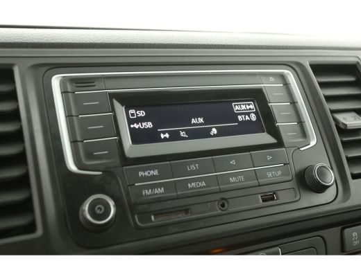 Volkswagen Transporter 2.0 TDI L2H1 | Dubbele Cabine | 5 Persoons | Airco Cruise PDC Trekhaak ActivLease financial lease