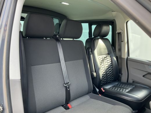 Volkswagen Transporter 6-Pers 2.0 TDI L2H1 DC Bulli Leer Cam Trekhaak Lang 6 Persoons Dubbele Cabine ActivLease financial lease